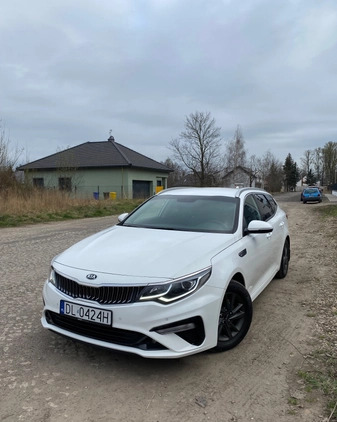 Kia Optima cena 58500 przebieg: 177500, rok produkcji 2019 z Legnica małe 106